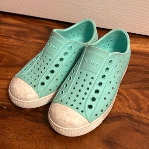 Natives Jefferson size 11 girls